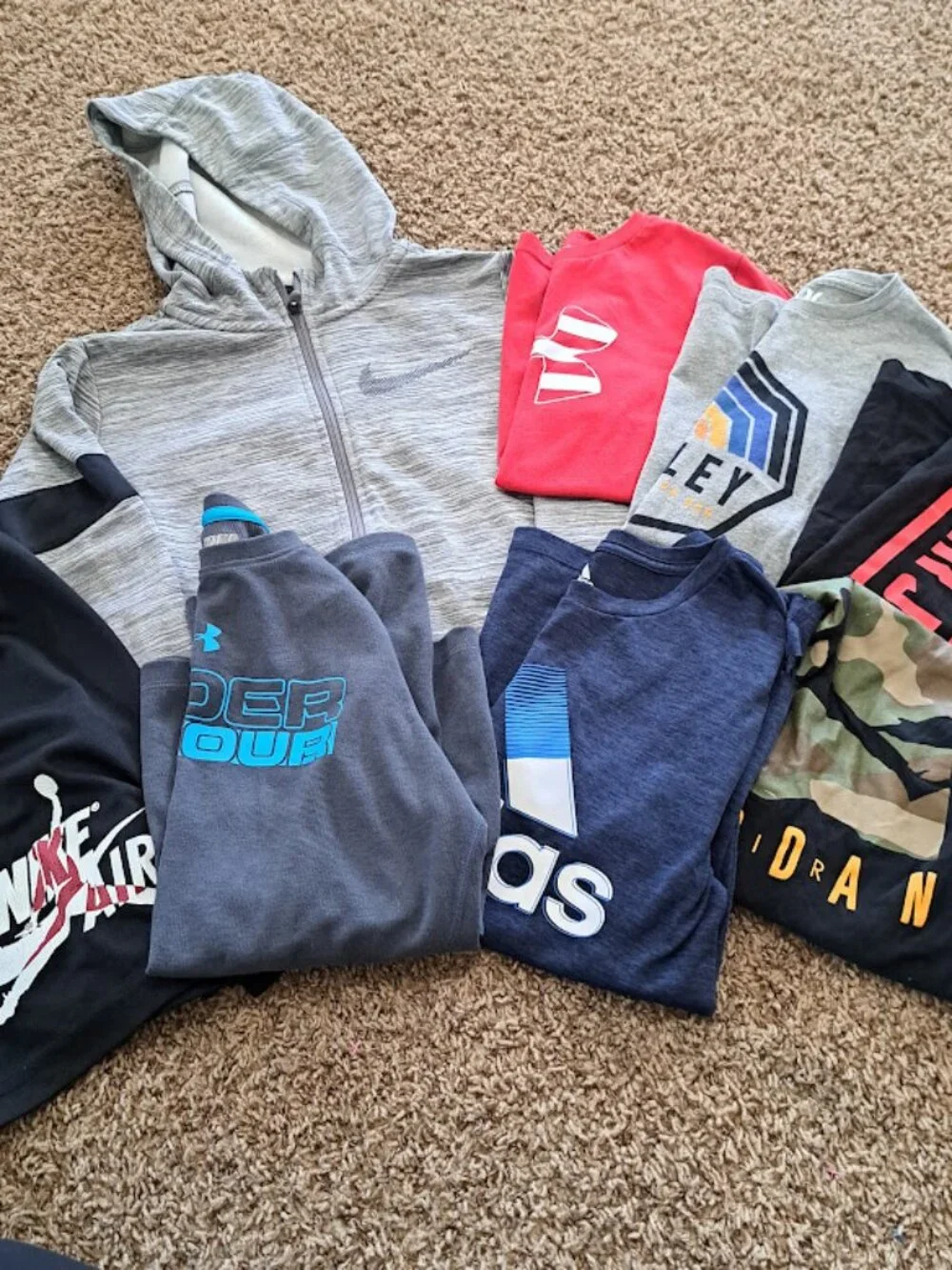 Youth Medium Boys Clothing Lot Shirt jacket Jordan Nike Under armour hurley